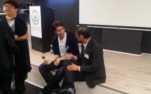 Chair of the AIIA National Board shooting the breeze with the GM of Fishburners, Australia's largest startup tech hub.