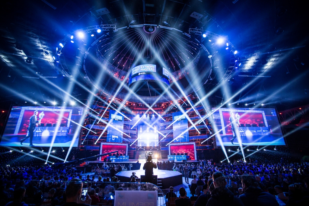 Image of a Intel's Extreme Masters event showing the stage and crowd
